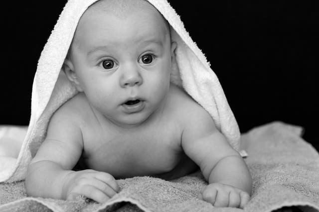 Hvornår må din baby komme i Og gode råd til badning af baby